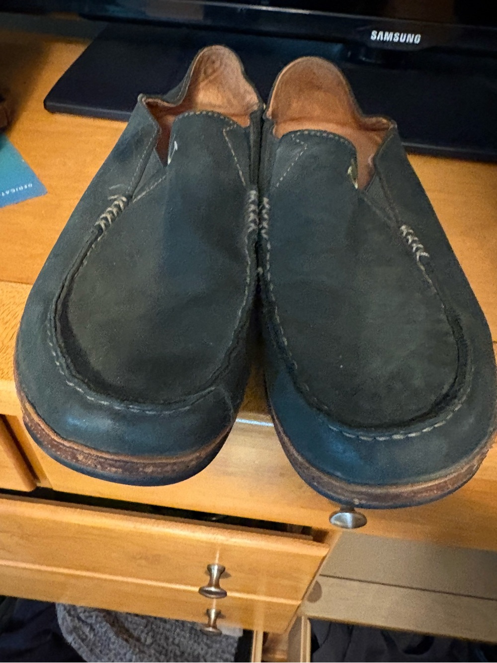 Olukai Men's Black Slip-On Leather Loafers 11.5